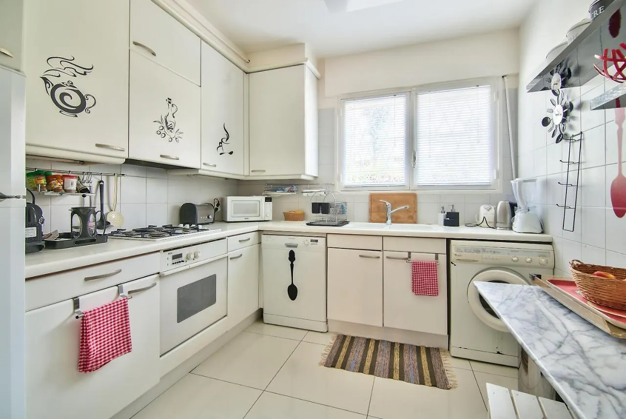 Cannes Film Festival Beach Apartment 0*,  France